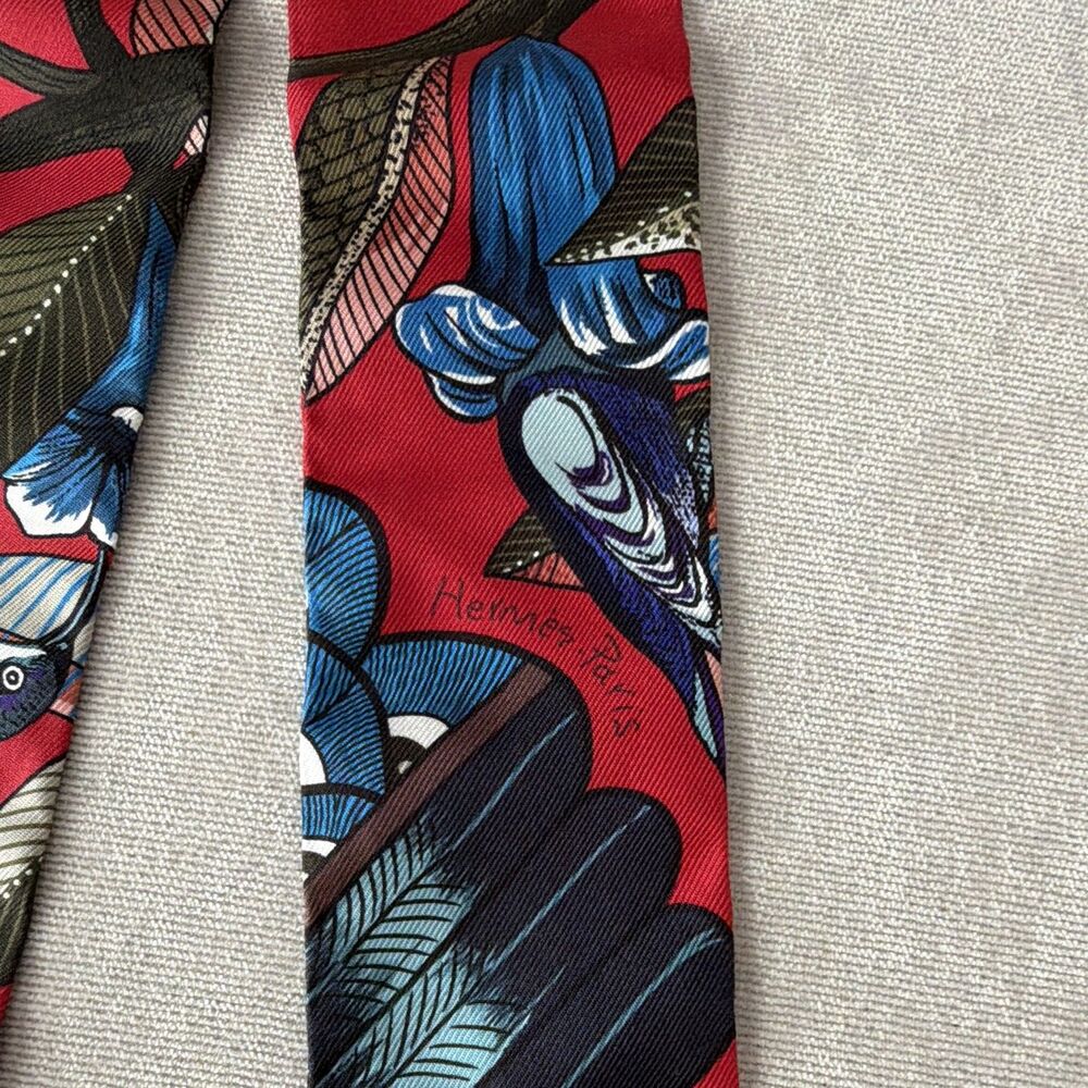 ⁠Hermes Silk Twilly Scarf Red Blue Birds Floral Leaves Pattern with Box⁠ - Picture 4 of 8